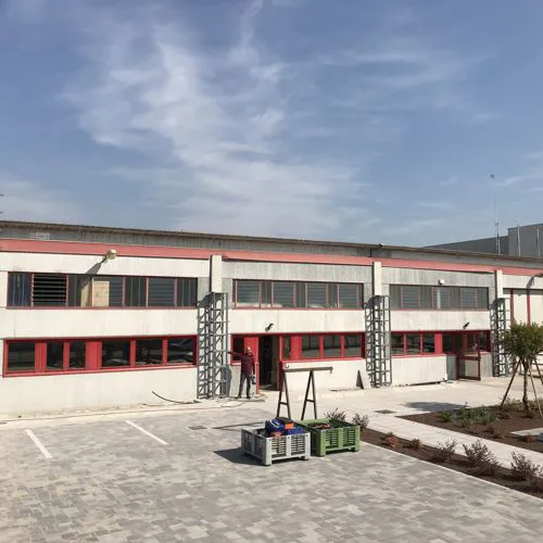 Facciata inizio lavori
